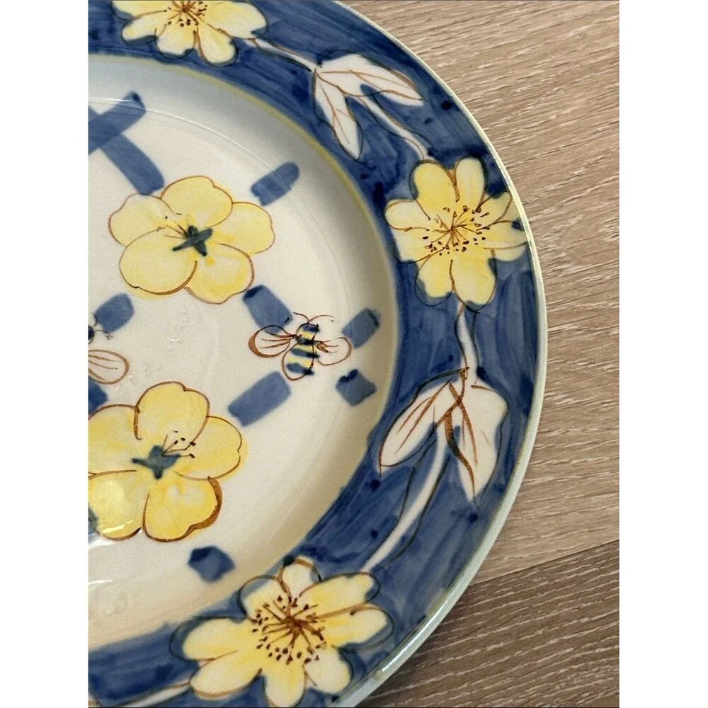 Honey Bee Vintage Hand Painted 1998 Ceramic 10.5 Dinner Plate Allied Imex Inc